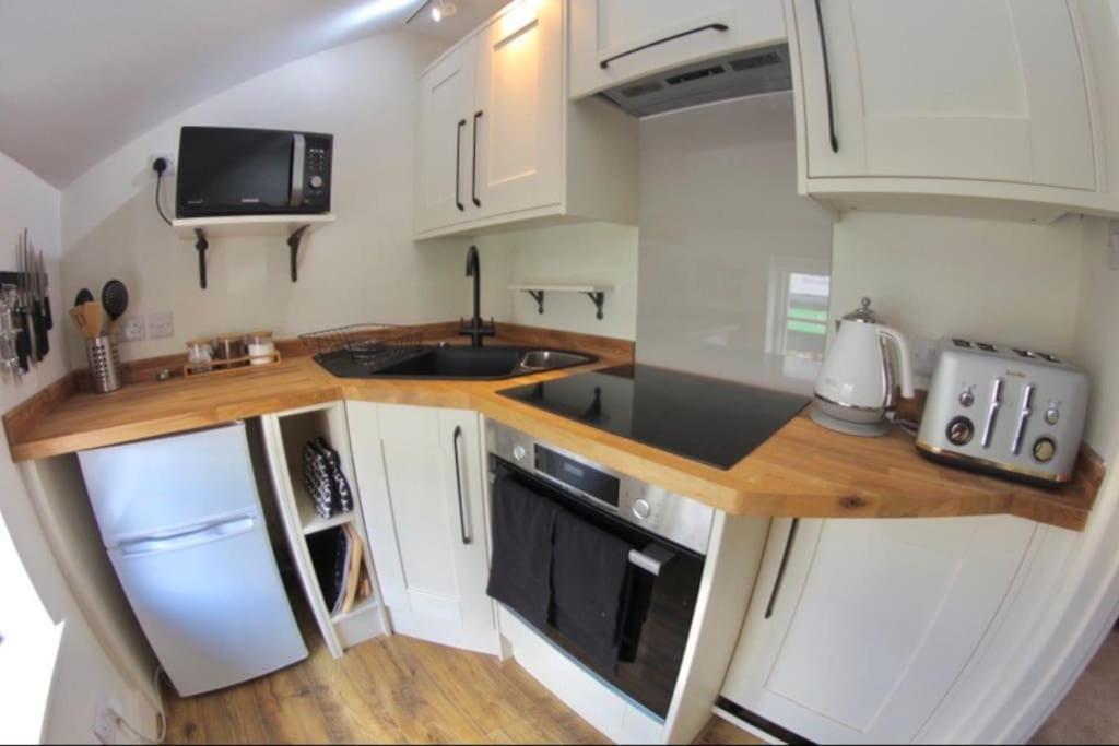 Traveller'S Rest - Cosy Cottage In Heart Of Wilton Salisbury Eksteriør bilde