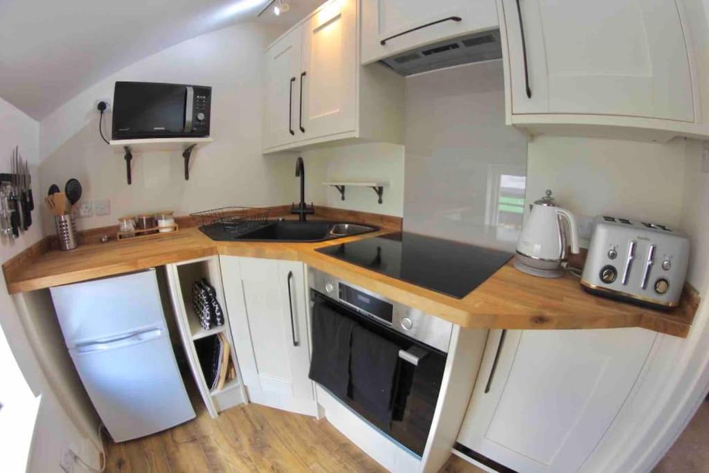 Traveller'S Rest - Cosy Cottage In Heart Of Wilton Salisbury Eksteriør bilde